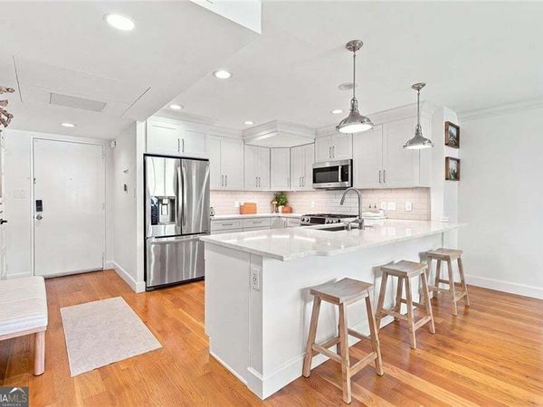 2965 Pharr Court South NW, Unit #416, Atlanta, GA 30305