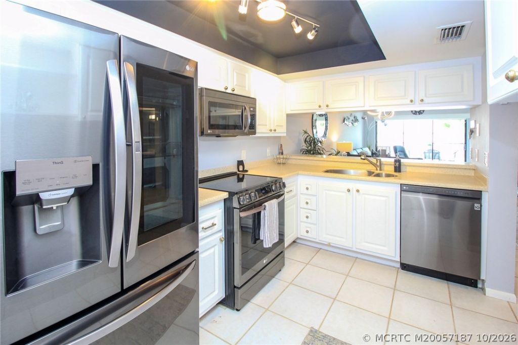 4680 NE Sandpebble Trace , Unit 302, Stuart, FL 34996 Photo