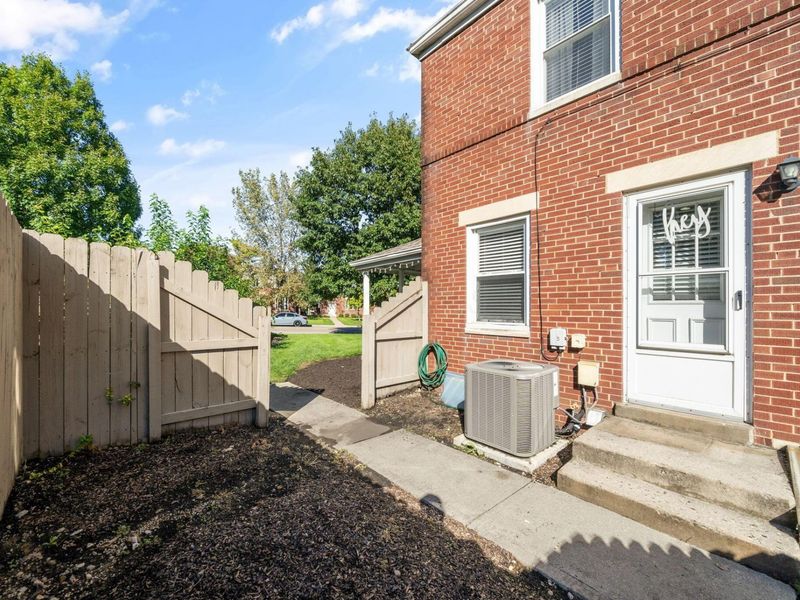 1805 Northwest Boulevard, Columbus, OH 43212 Photo 36