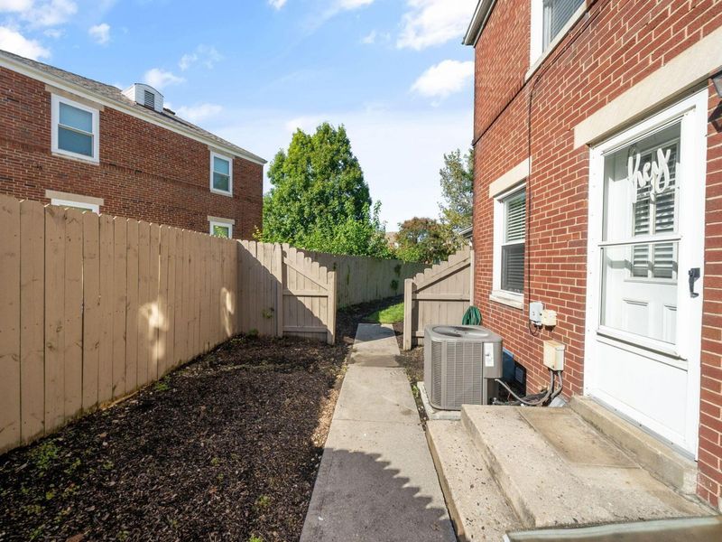1805 Northwest Boulevard, Columbus, OH 43212 Photo 37