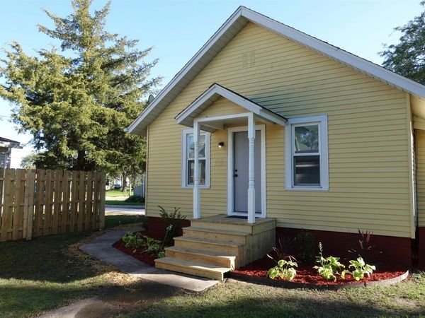 1250 S SEMINARY Street, Galesburg, IL 61401