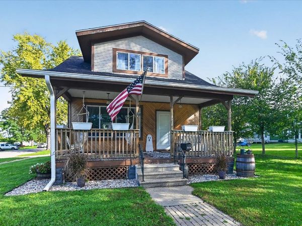 402 E Main Street, Evansville, WI 53536