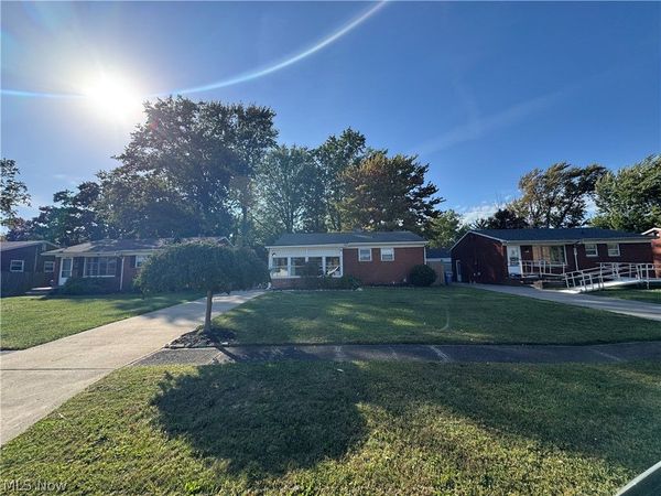 1316 New Mexico Avenue , Lorain, OH 44052