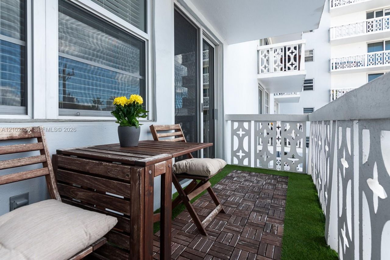 1020 Meridian Ave , Unit 314, Miami Beach, FL 33139 Photo