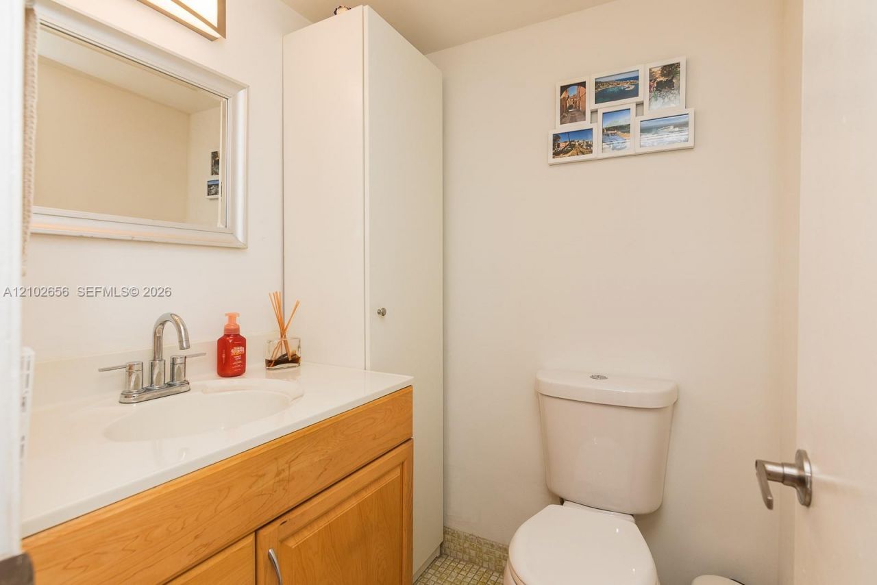 1020 Meridian Ave , Unit 314, Miami Beach, FL 33139 Photo