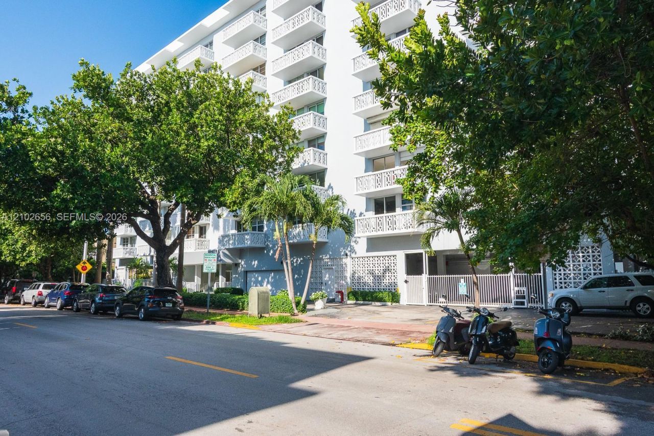 1020 Meridian Ave , Unit 314, Miami Beach, FL 33139 Photo
