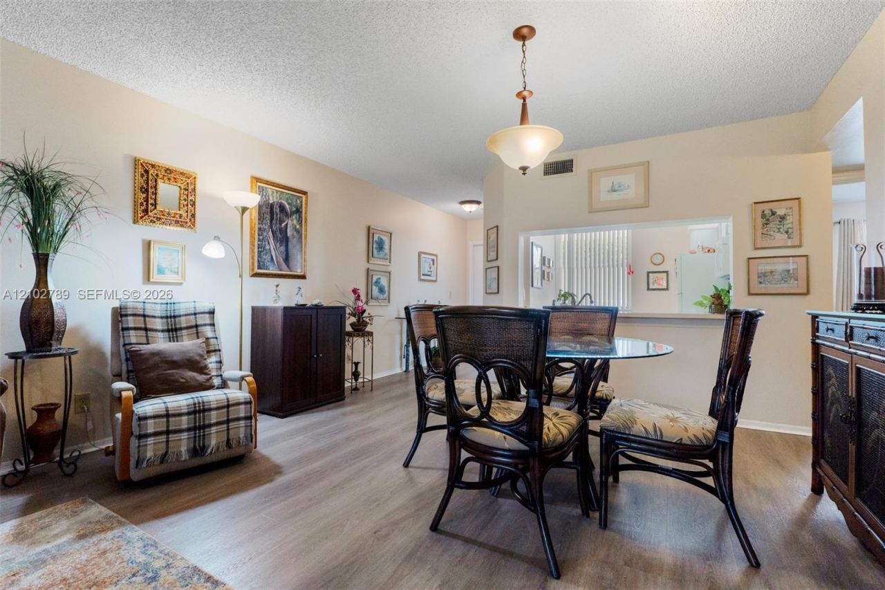 10368 NW 24th Pl, Unit 304, Sunrise, FL 33322 Photo