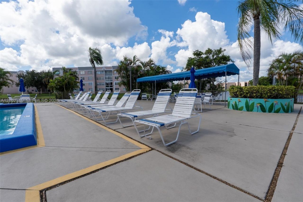 10368 NW 24th Pl, Unit 304, Sunrise, FL 33322 Photo