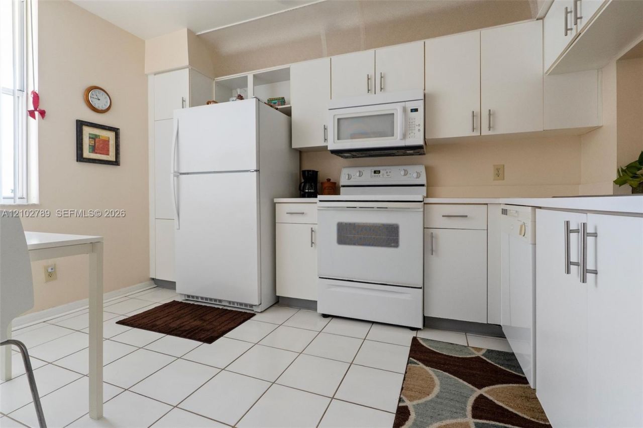 10368 NW 24th Pl, Unit 304, Sunrise, FL 33322 Photo