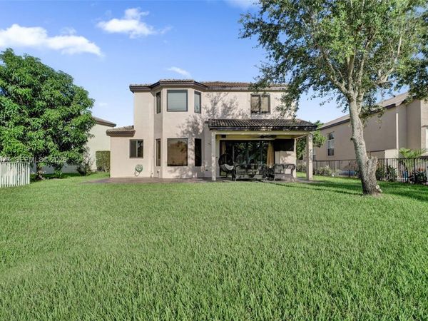 5233 SW 157th Ln, Miramar, FL 33027
