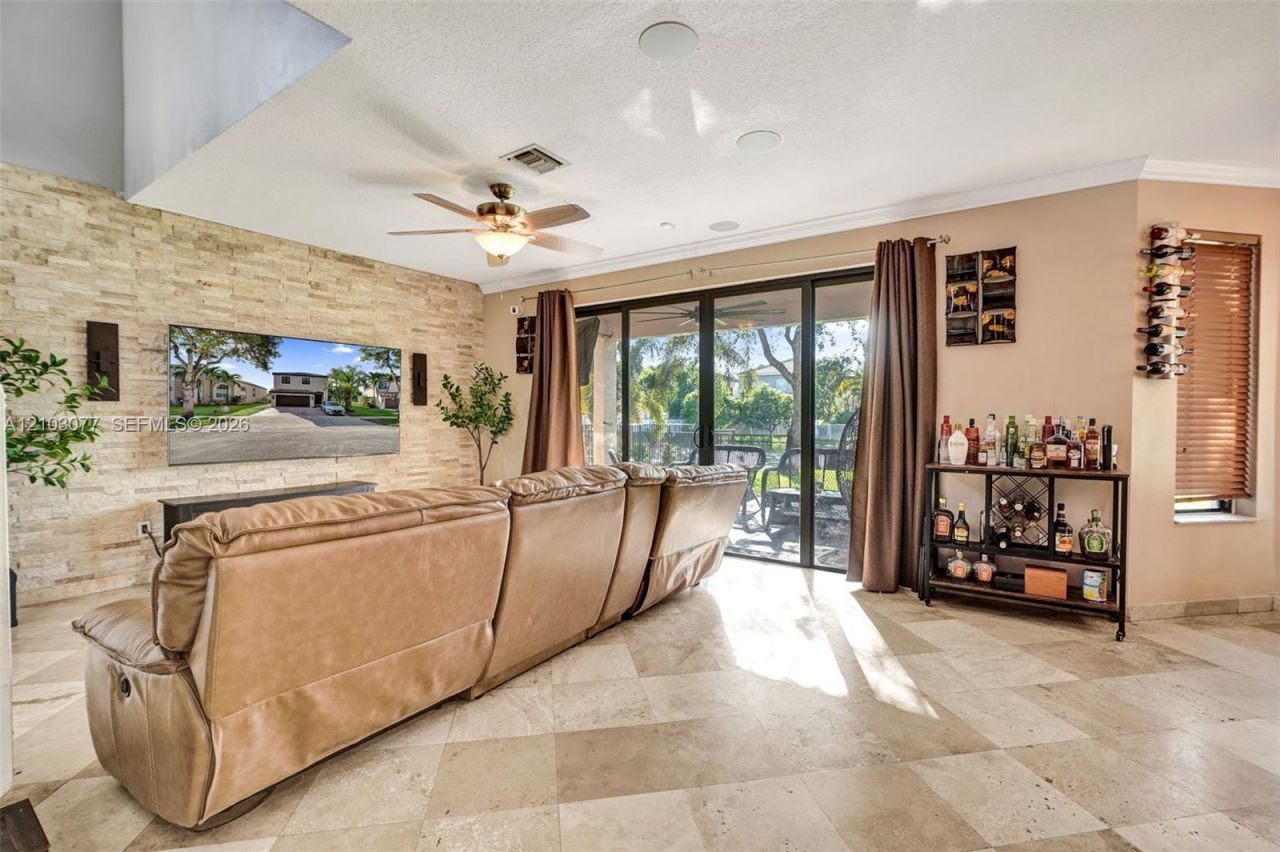 5233 SW 157th Ln, Miramar, FL 33027 Photo