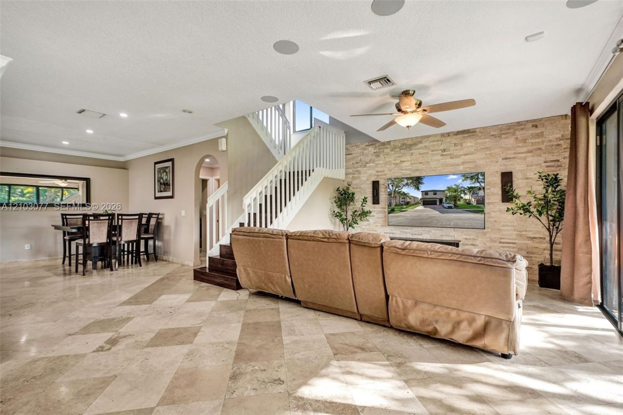 5233 SW 157th Ln, Miramar, FL 33027 Photo