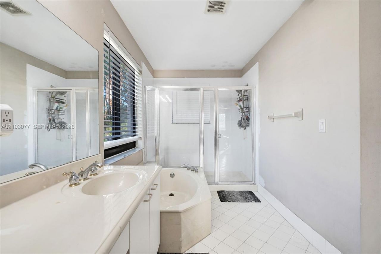 5233 SW 157th Ln, Miramar, FL 33027 Photo