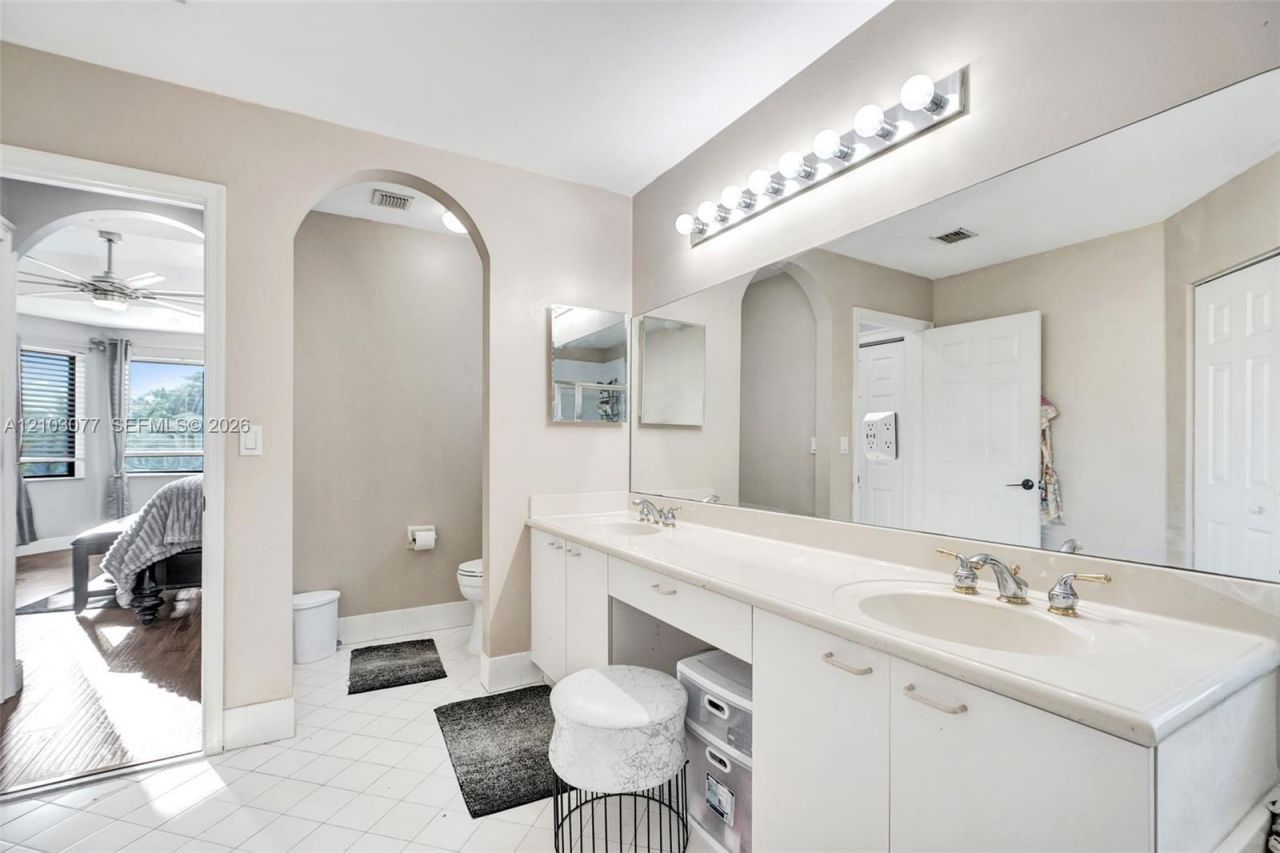5233 SW 157th Ln, Miramar, FL 33027 Photo
