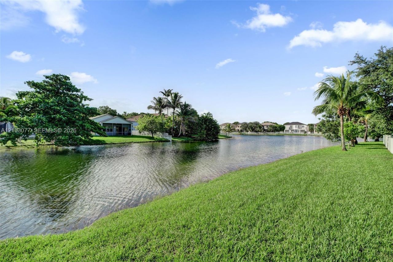 5233 SW 157th Ln, Miramar, FL 33027 Photo
