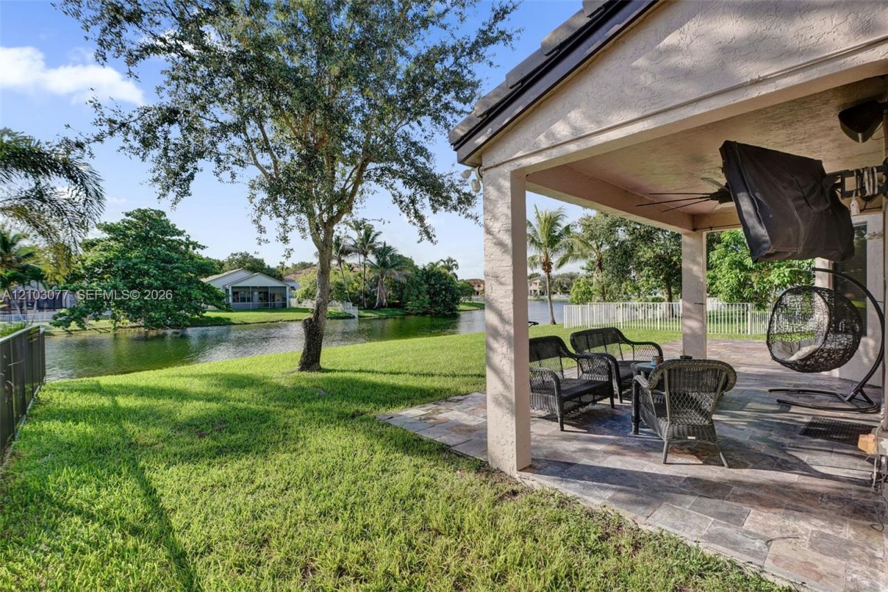 5233 SW 157th Ln, Miramar, FL 33027 Photo