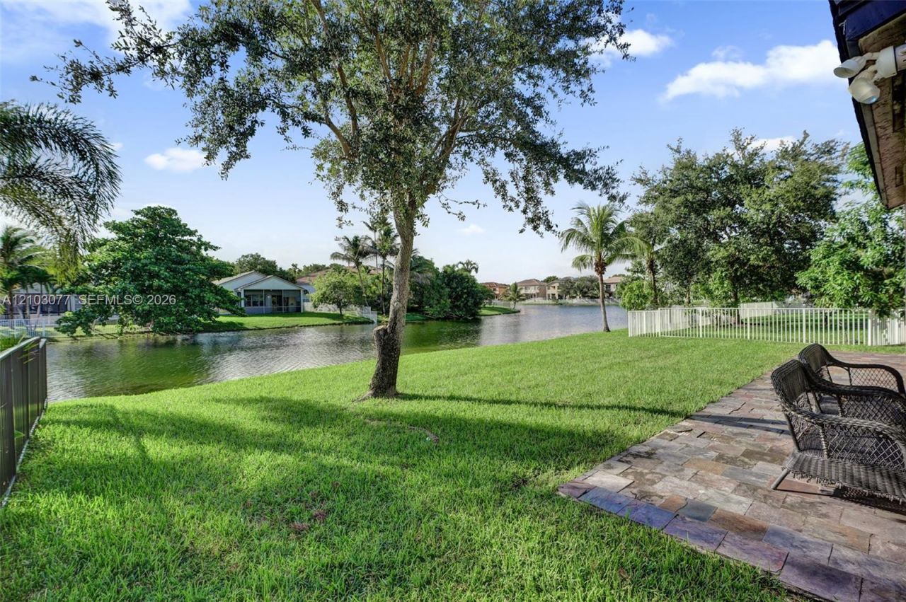 5233 SW 157th Ln, Miramar, FL 33027 Photo