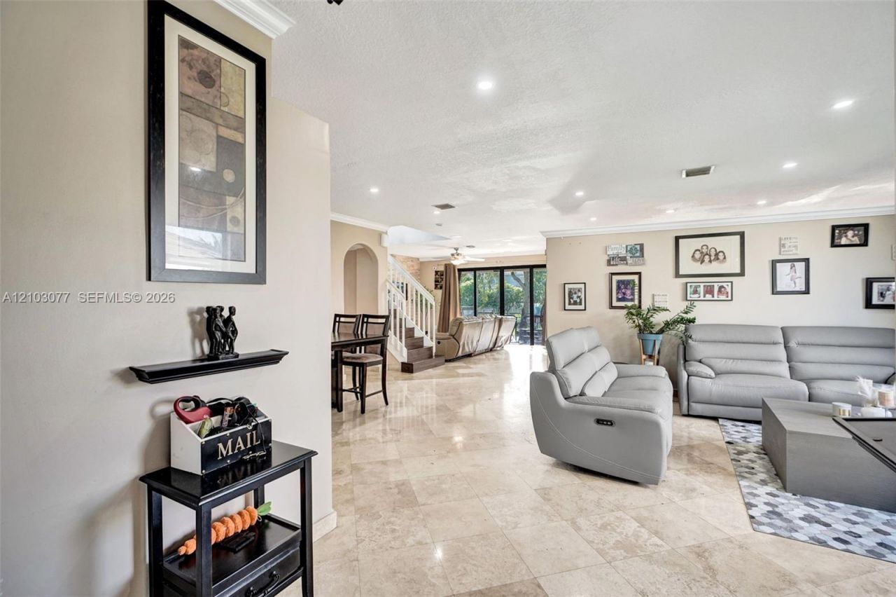 5233 SW 157th Ln, Miramar, FL 33027 Photo