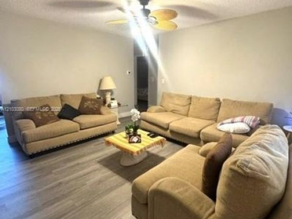 1709 Shenandoah St, Unit B, Hollywood, FL 33020