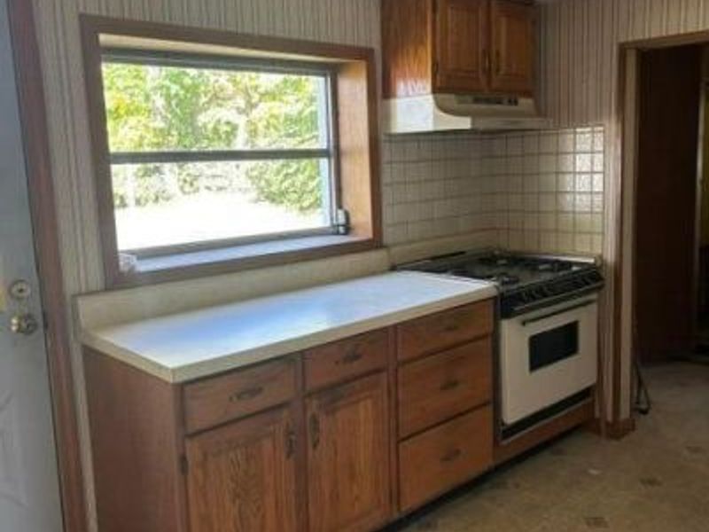 140 W Jersey Street, Johnstown, OH 43031 Photo 3