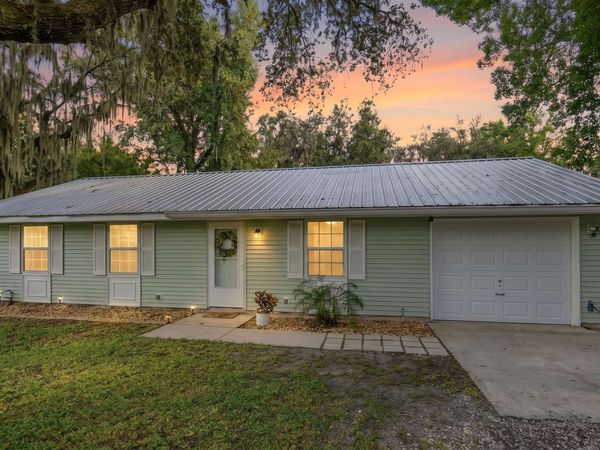 112 River Road Dr, Palatka, FL 32177