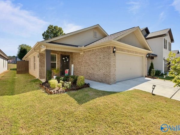 14880 Ravenel Drive, Harvest, AL 35749