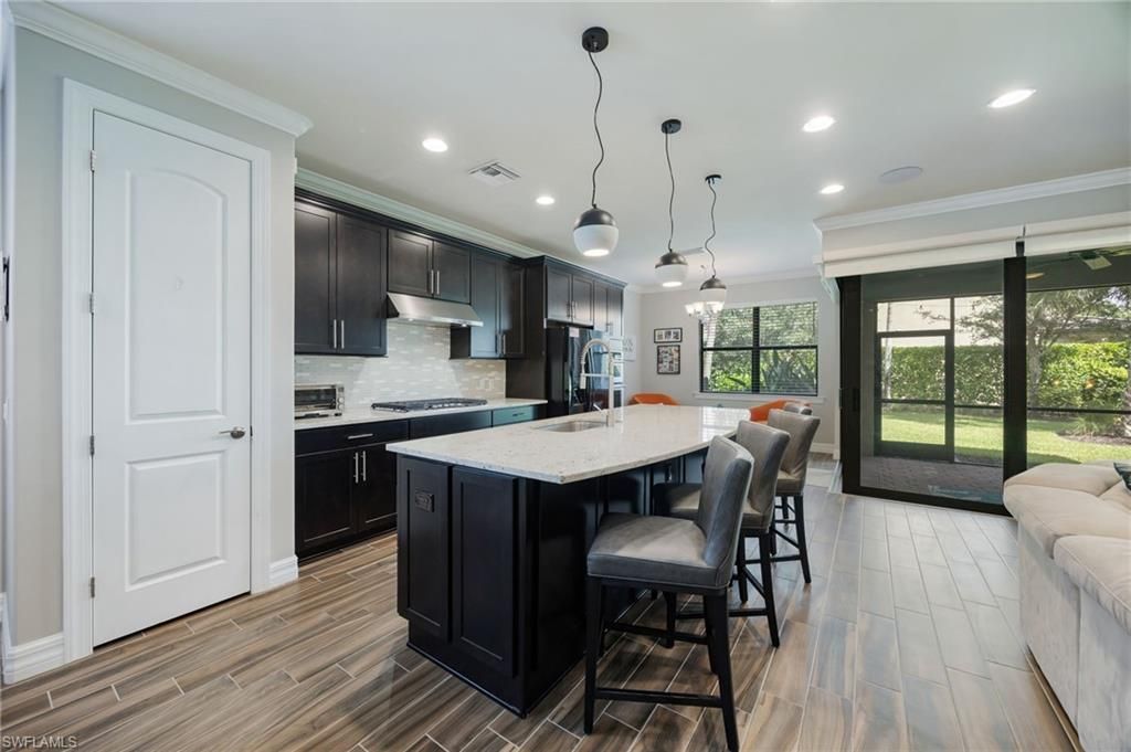 16241 Borelle Cir , Naples, FL 34110 Photo
