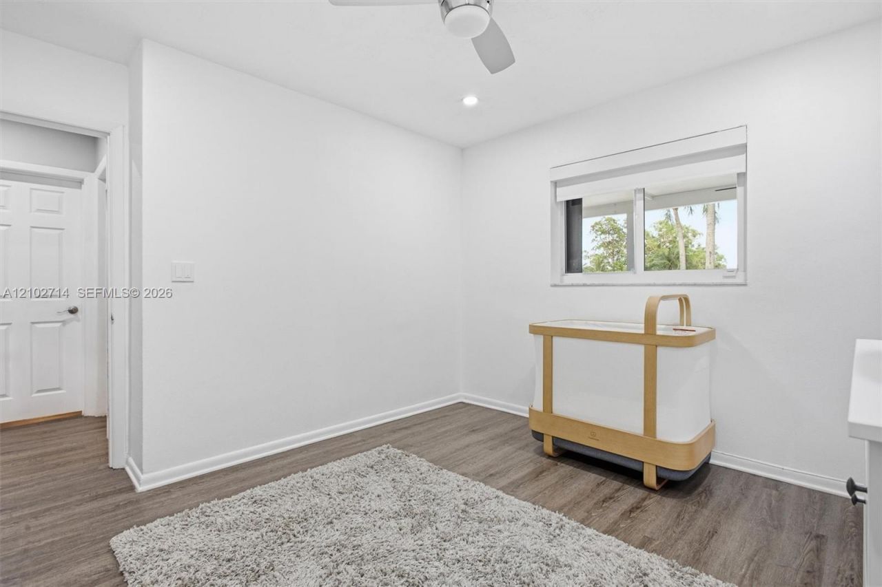 1721 NW 114th Ave , Pembroke Pines, FL 33026 Photo