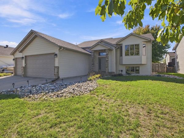 675 Wyndemere Drive, West Fargo, ND 58078