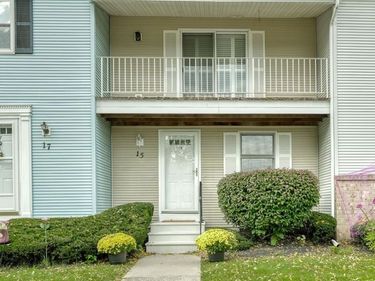 15 Southfield Drive, Webster, NY 14580