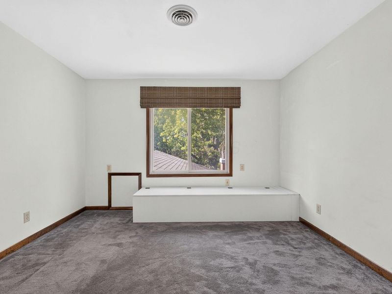775 Beechwood Road, Whitehall, OH 43213 Photo 39