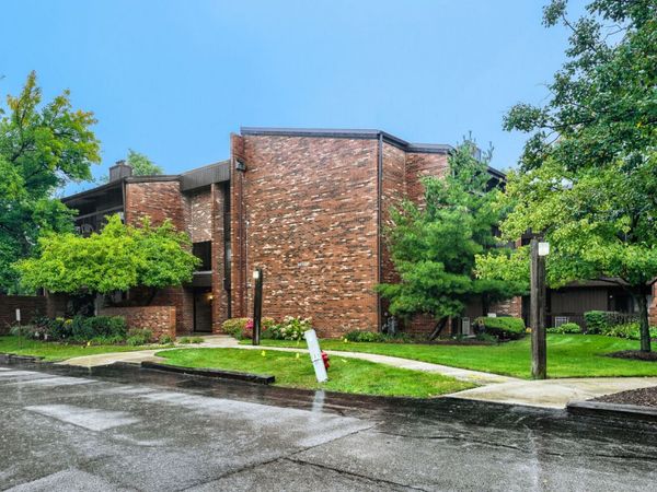14509 Sussex Court , Unit PH3, Oak Forest, IL 60452