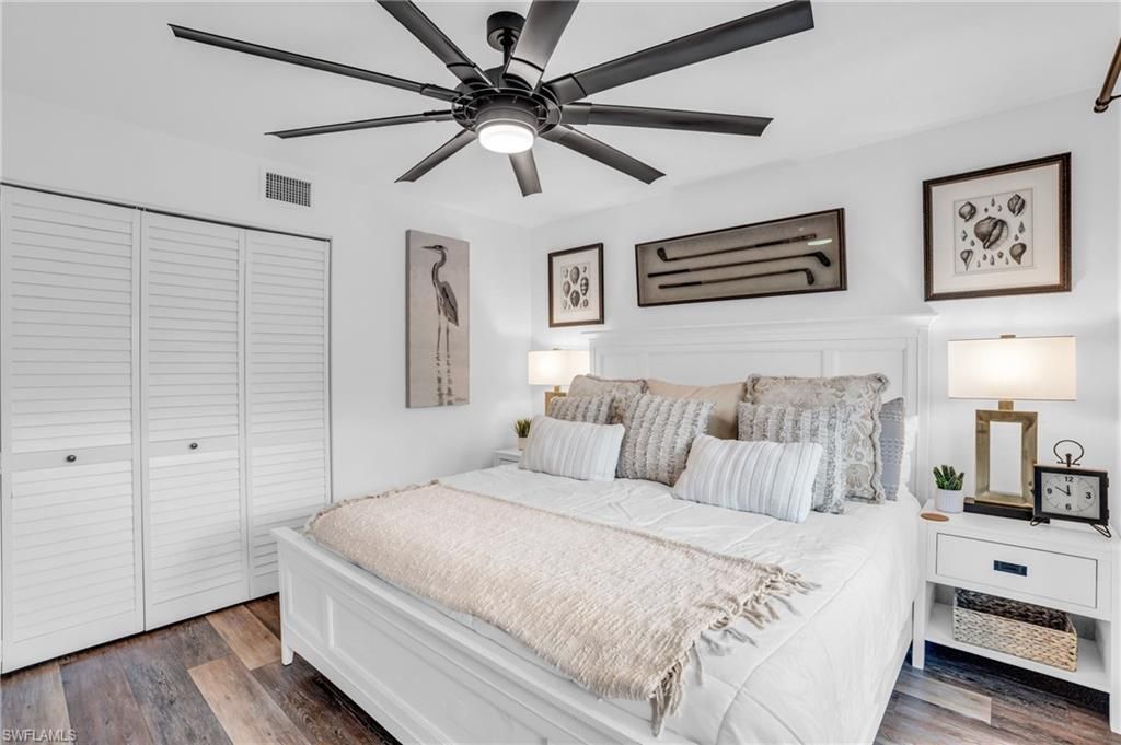 600 Neapolitan Way, Unit 353, Naples, FL 34103 Photo