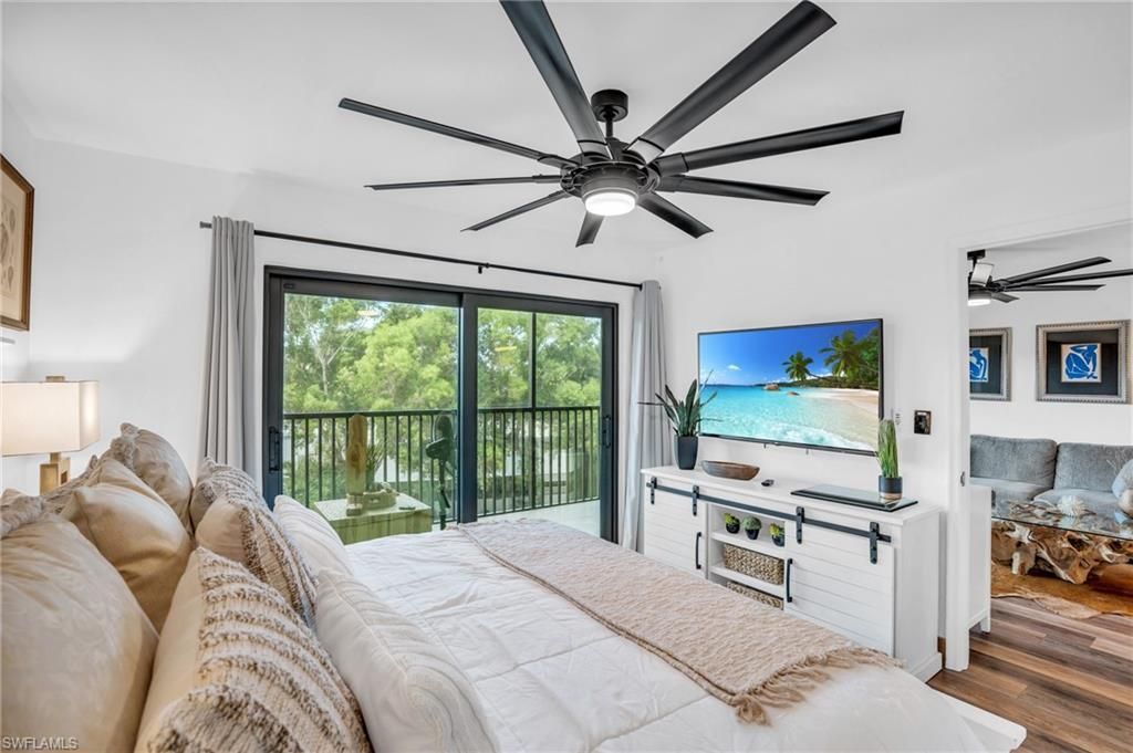 600 Neapolitan Way, Unit 353, Naples, FL 34103 Photo