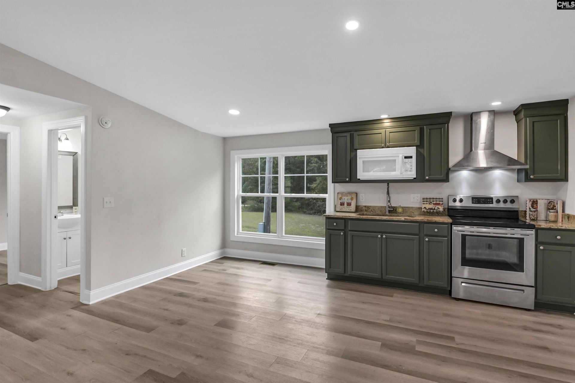1731 Fort Jackson Road  Photo 11