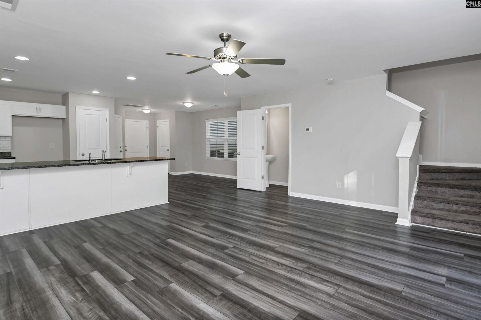 521 Kirkwall Court Photo 14