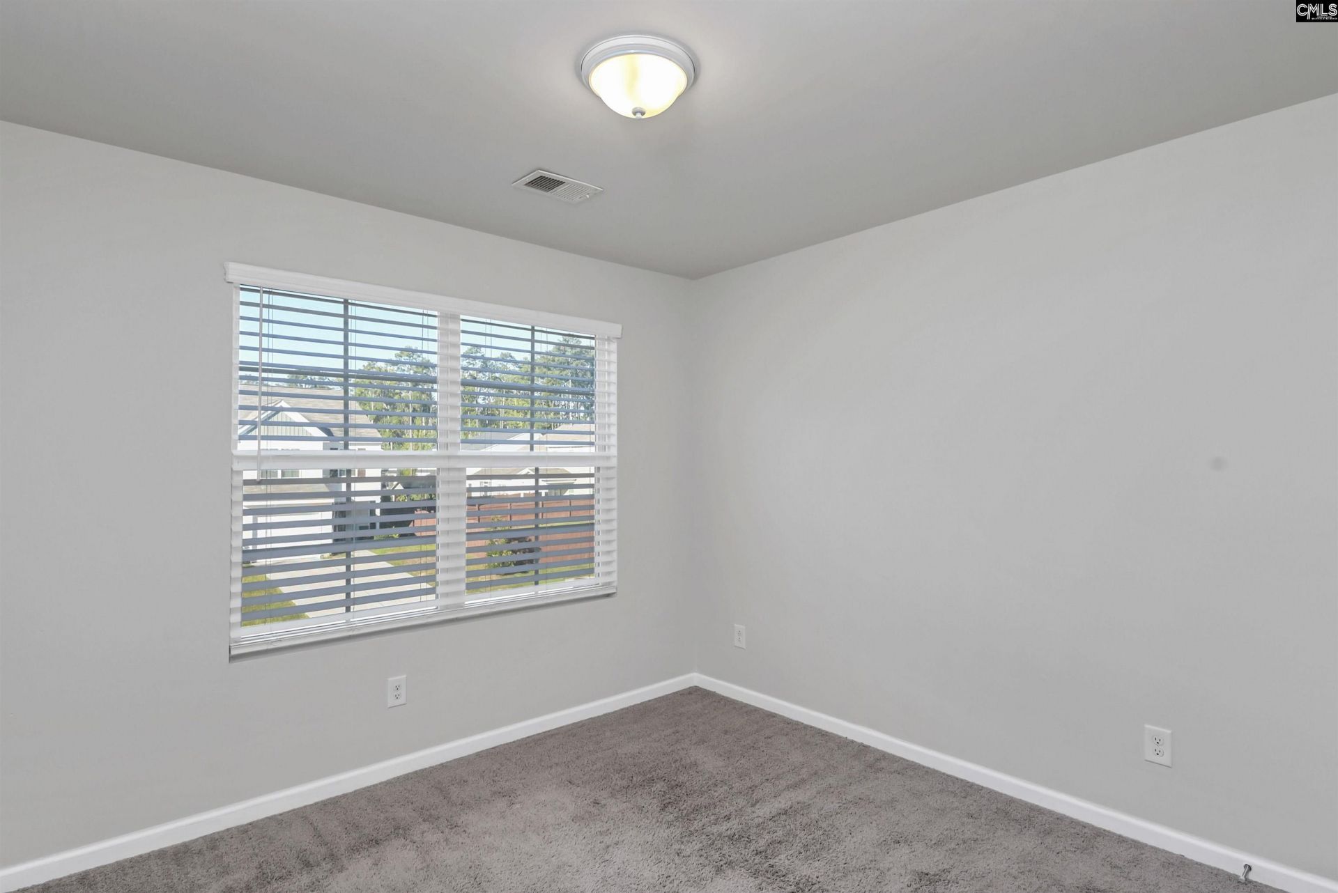 521 Kirkwall Court Photo 25