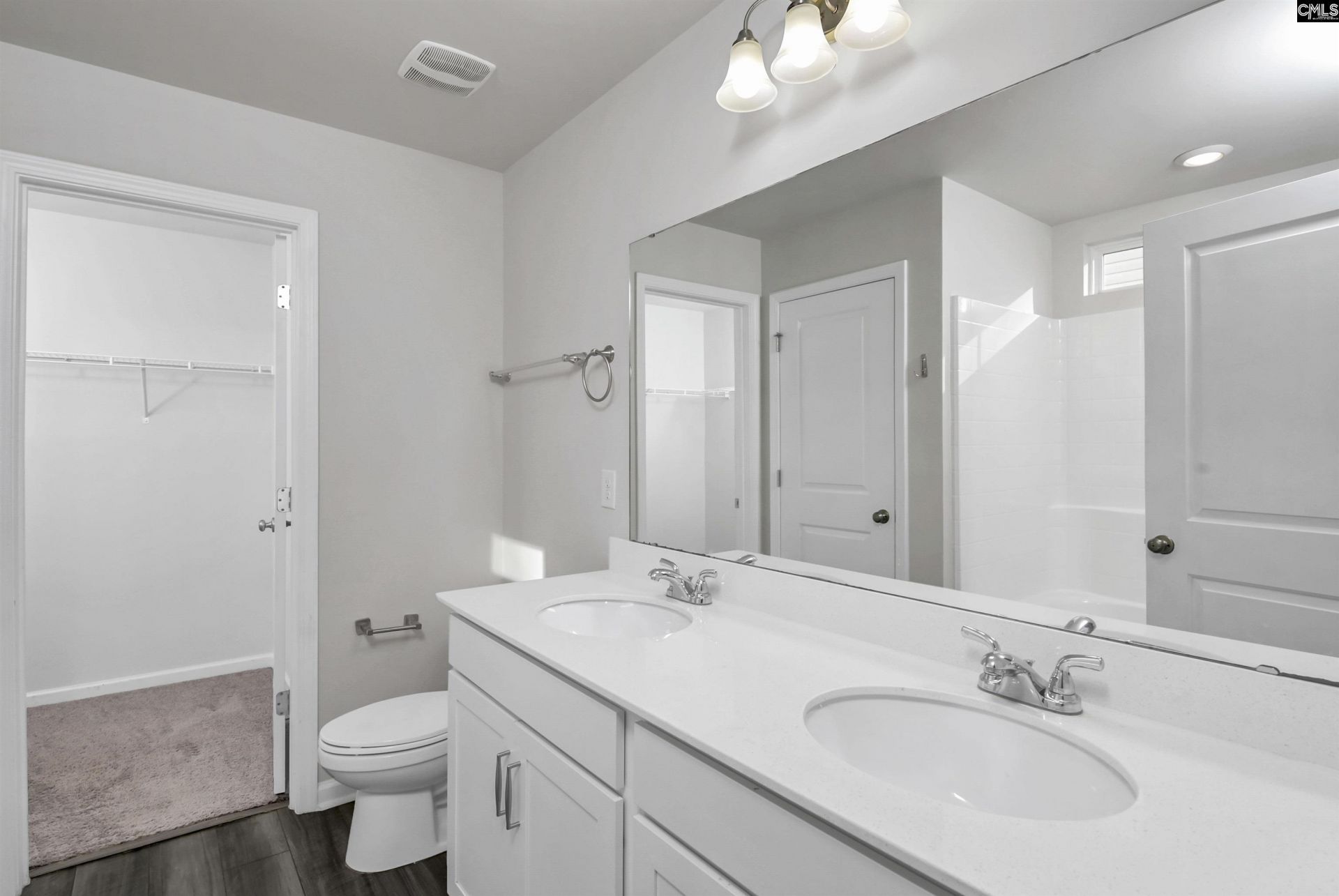 521 Kirkwall Court Photo 35