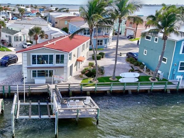 4 Nettles Boulevard, Jensen Beach, FL 34957