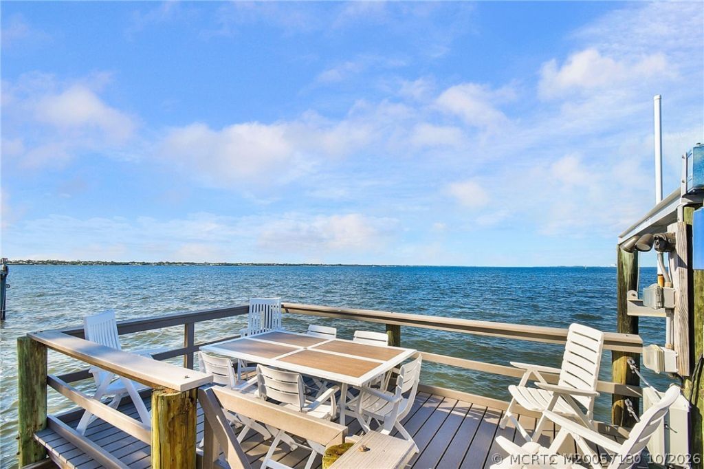 4 Nettles Boulevard, Jensen Beach, FL 34957 Photo
