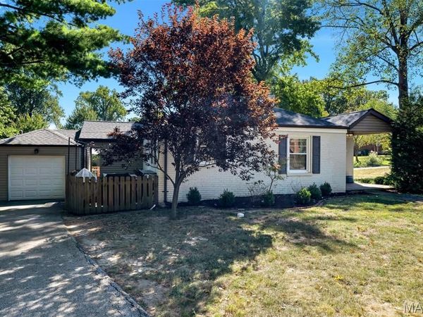 404 Cannonbury Drive , St Louis, MO 63119
