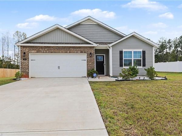 155 Crestview Lane , Lexington, NC 27295