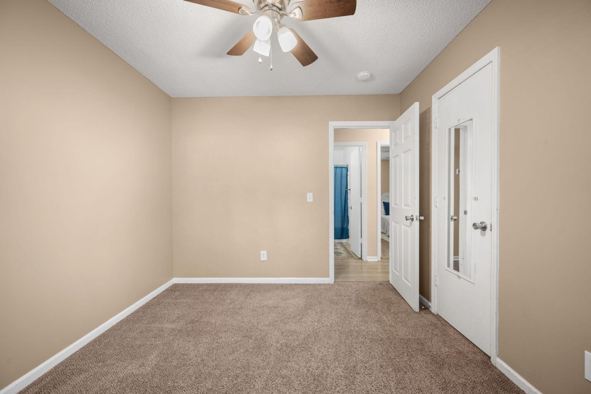 110 Macfarren Lane Photo 24