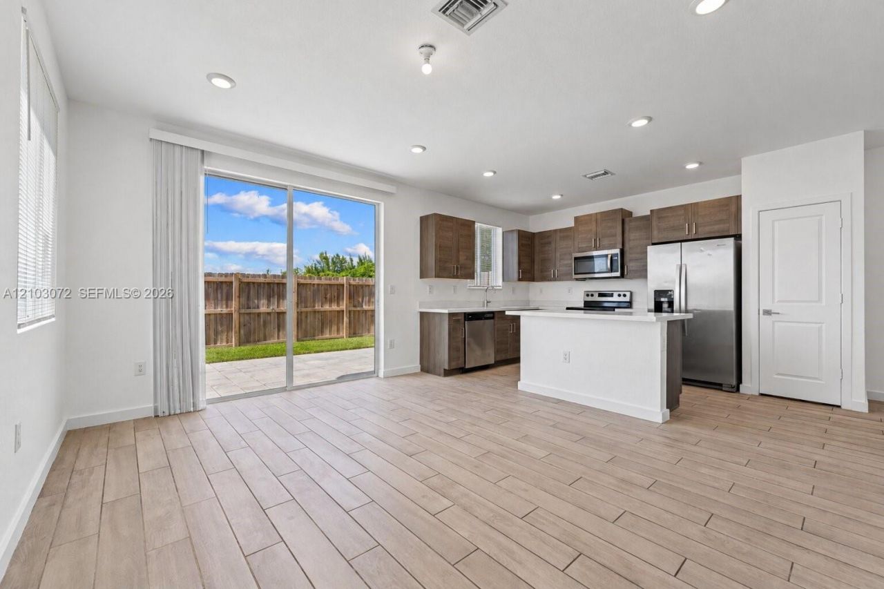 1010 SE 23rd Ave, Unit 1010, Homestead, FL 33035 Photo