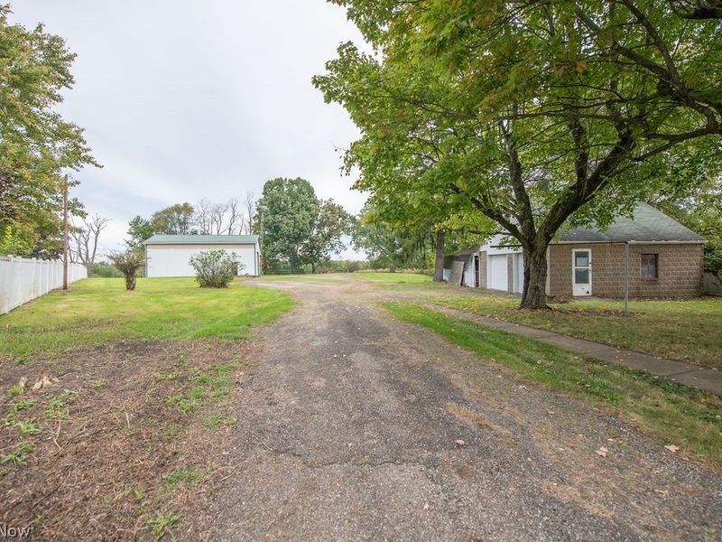 2468 Tabor Ridge Road NE, New Philadelphia, OH 44663 Photo 5