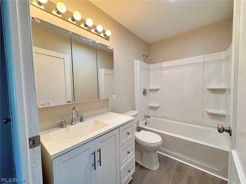 3742 Gary Avenue, Lorain, OH 44055 Photo 13