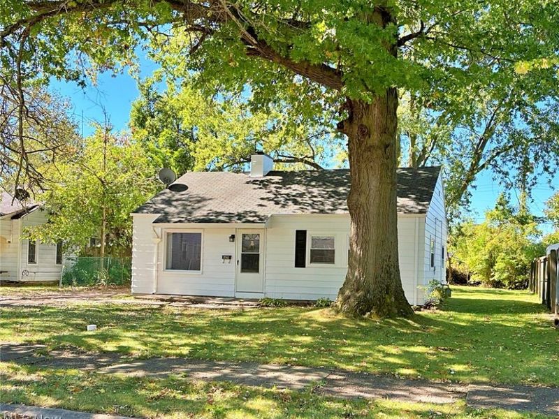 3742 Gary Avenue, Lorain, OH 44055 Photo 3