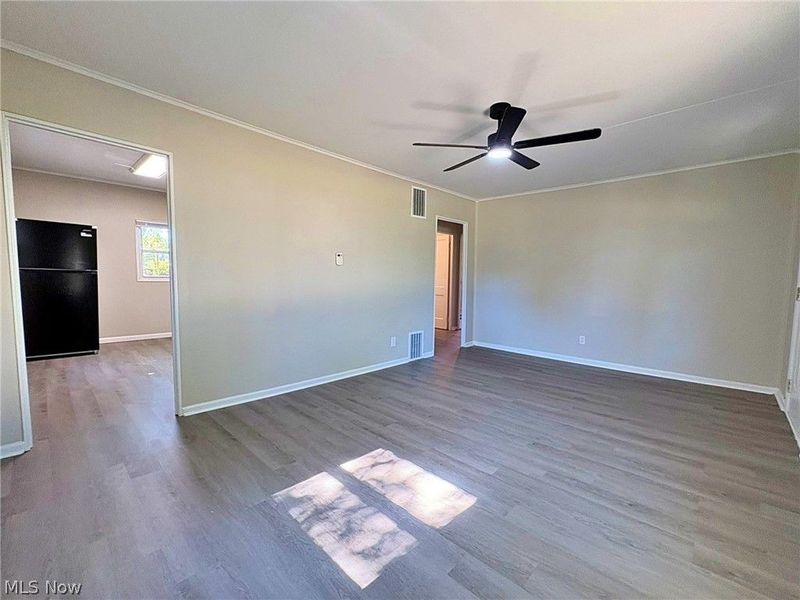 3742 Gary Avenue, Lorain, OH 44055 Photo 8