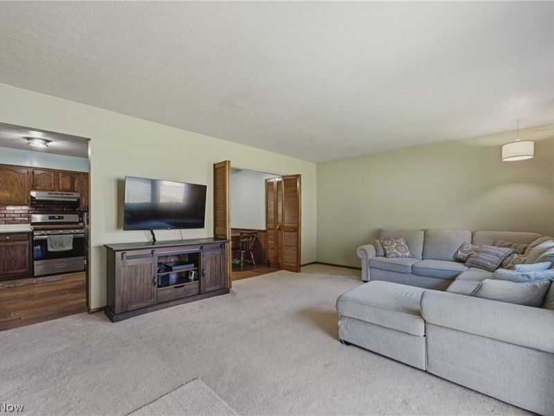 231 Manor Avenue NW, Canton, OH 44708 Photo 5
