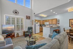 147 Chenoa Dr.  photo 4